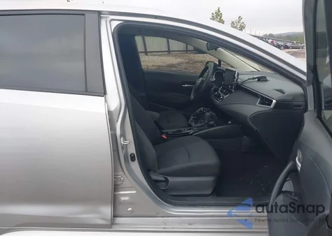 2021 Toyota Corolla Le z USA, uszkodzony, nr VIN JTDEPMAE9MJ177018